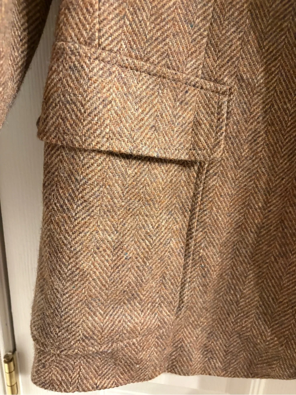 Haggar Brown Herringbone Wool Sport Coat with Tan Buttons